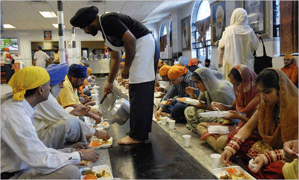 1552299536gurdwarasfeelthegstpinchinserving7835 Destinations Desire