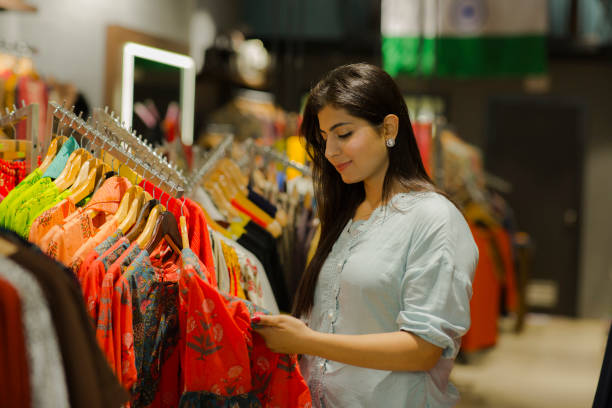 Shopping Women Clothing One Woman Only Shopping Bag Destinations Desire