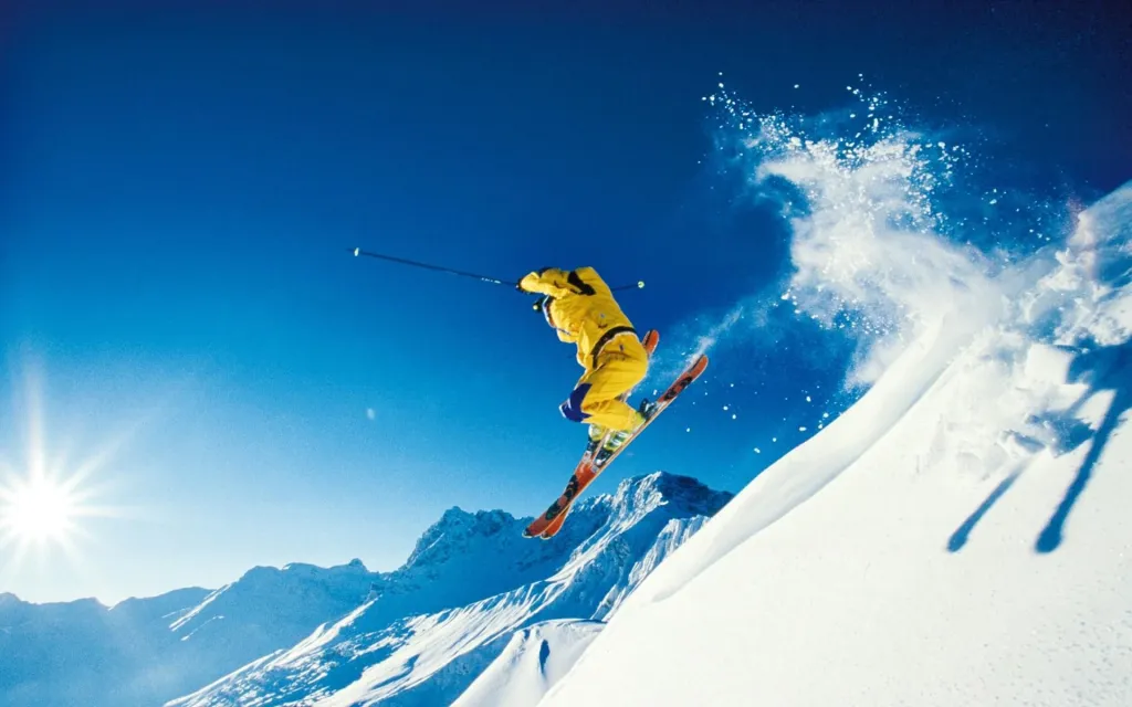 Destinations Desire Top Hill Stations in India for Winter 2025