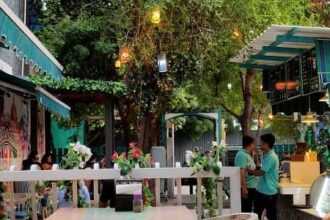 Nukkad Cafe Bar rustic decor Hauz Khas