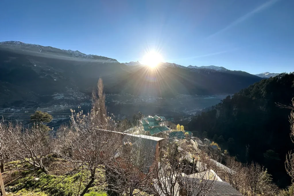Snow covered Sethan Village near Manali