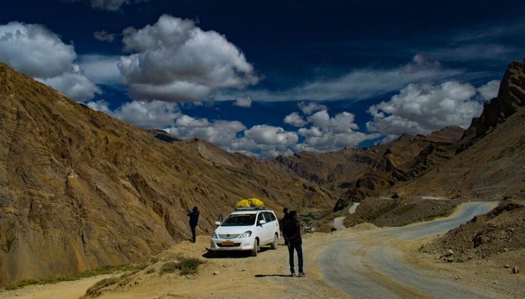 Manali sightseeing cab service