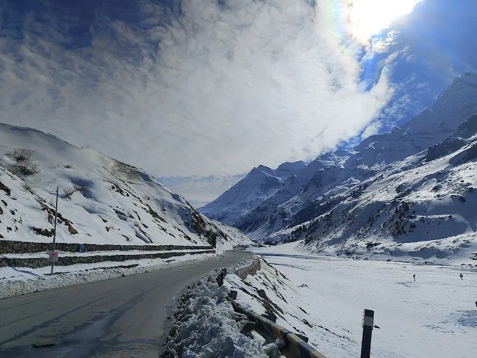 Manali travel cab booking