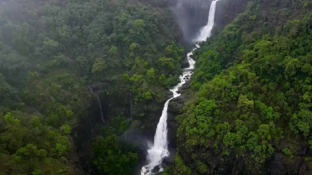 Hidden Waterfalls in India to Visit This Monsoon