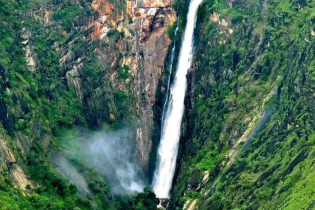 Hidden Waterfalls in India to Visit This Monsoon