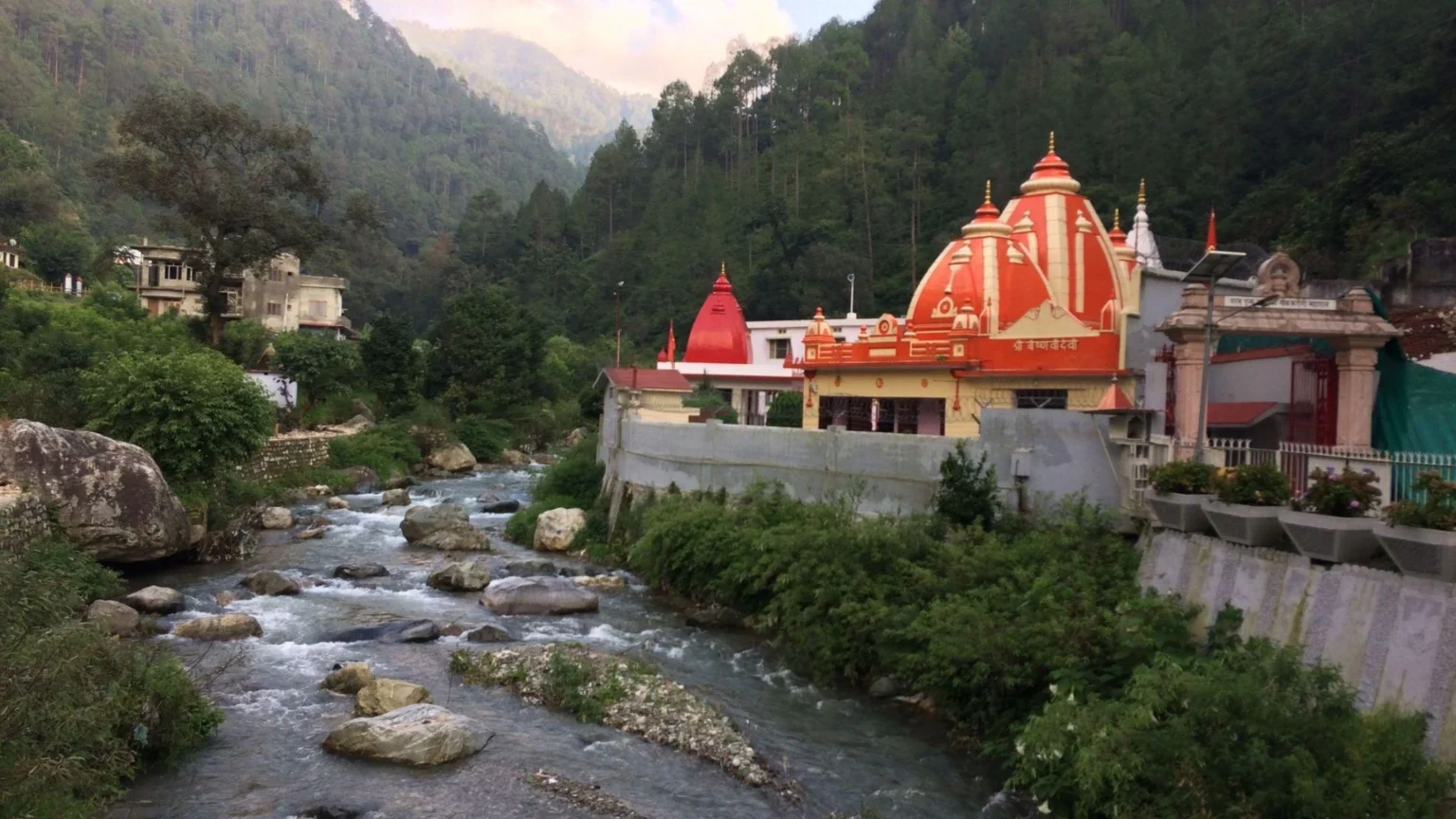 Kainchi Dham Neem Karoli Baba