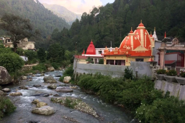 Kainchi Dham Neem Karoli Baba